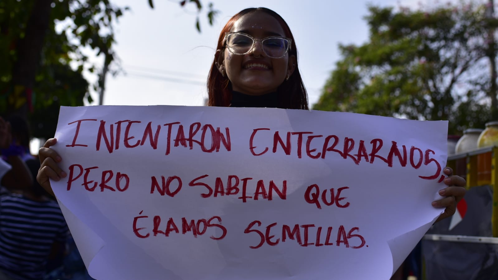 Consignas y pancartas sirvieron para que las mujeres reclamaran sus derechos.