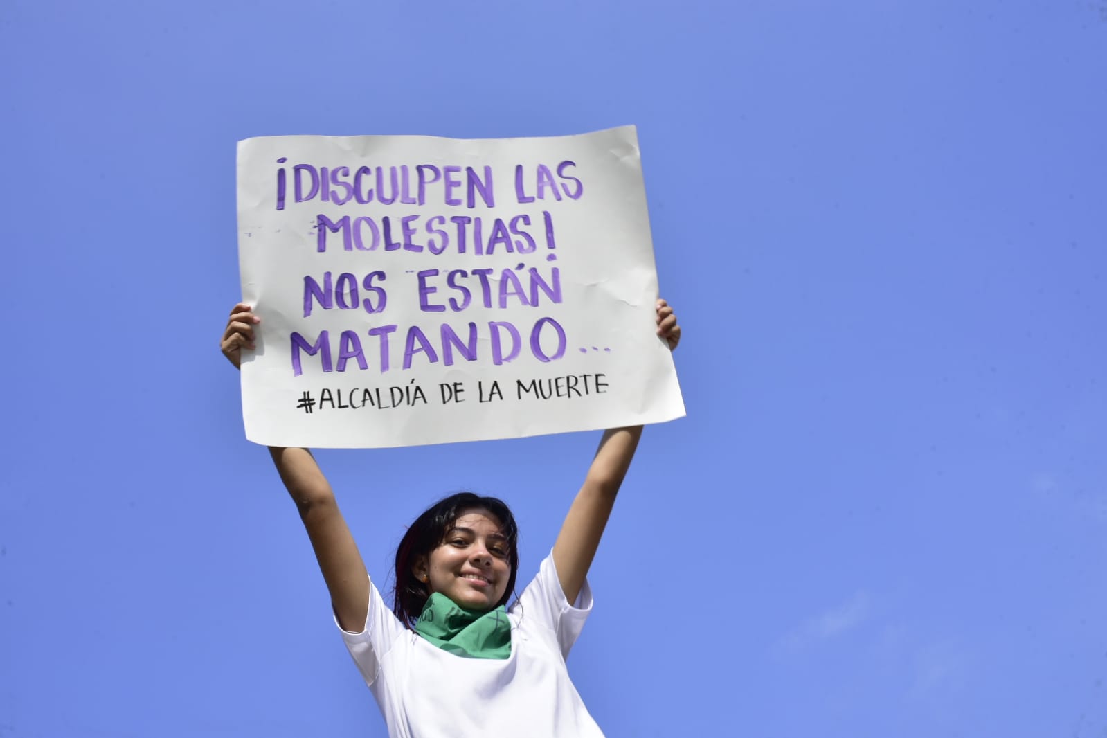 Consignas y pancartas sirvieron para que las mujeres reclamaran sus derechos.