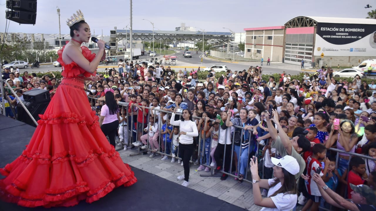 La Reina del Carnaval 2023, Natalia De Castro en la celebración del Día del Niño