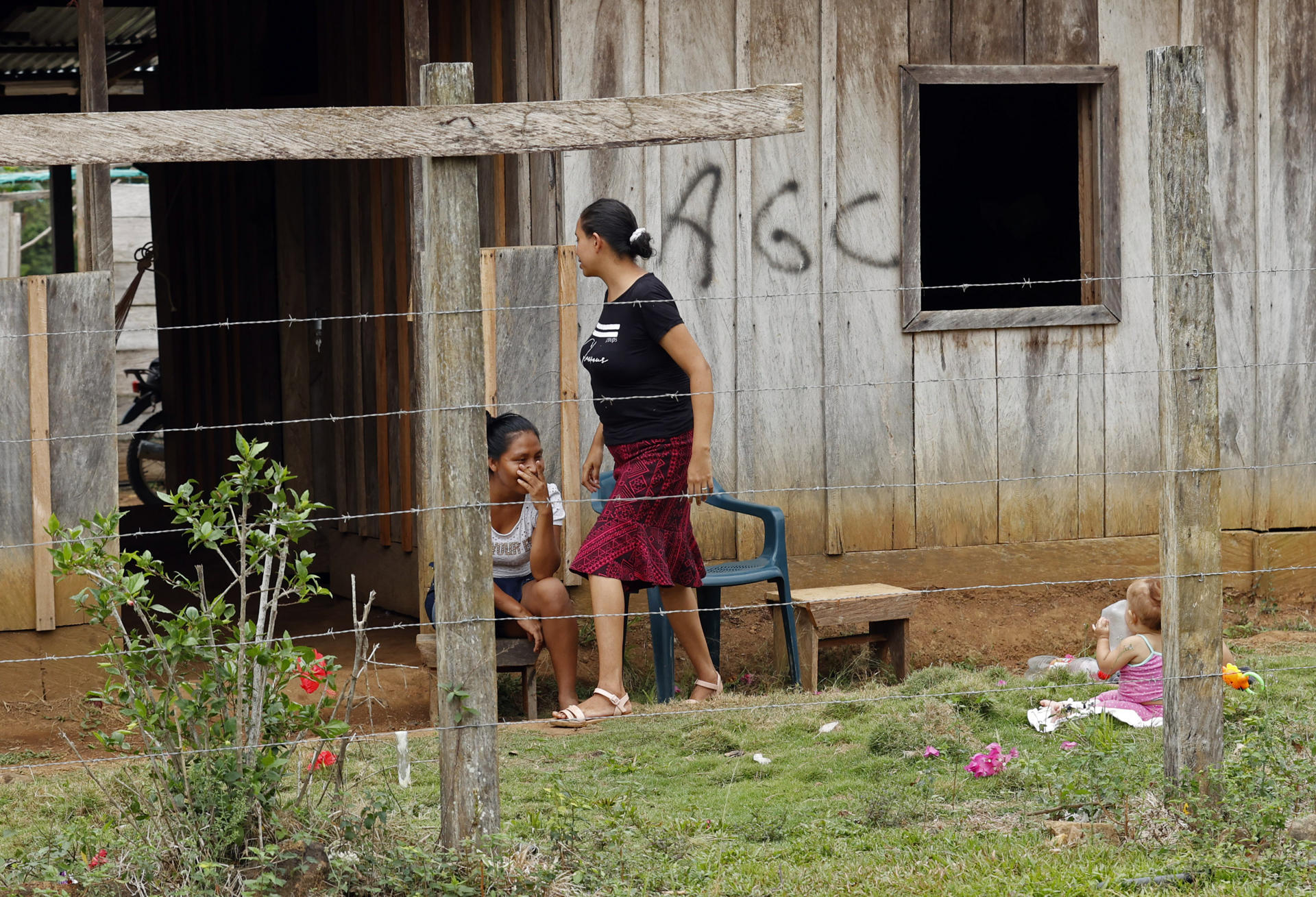 Campesinos bajo el yugo del 'Clan del Golfo'.