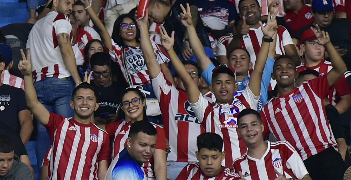 La hinchada cumplió con una gran asistencia.