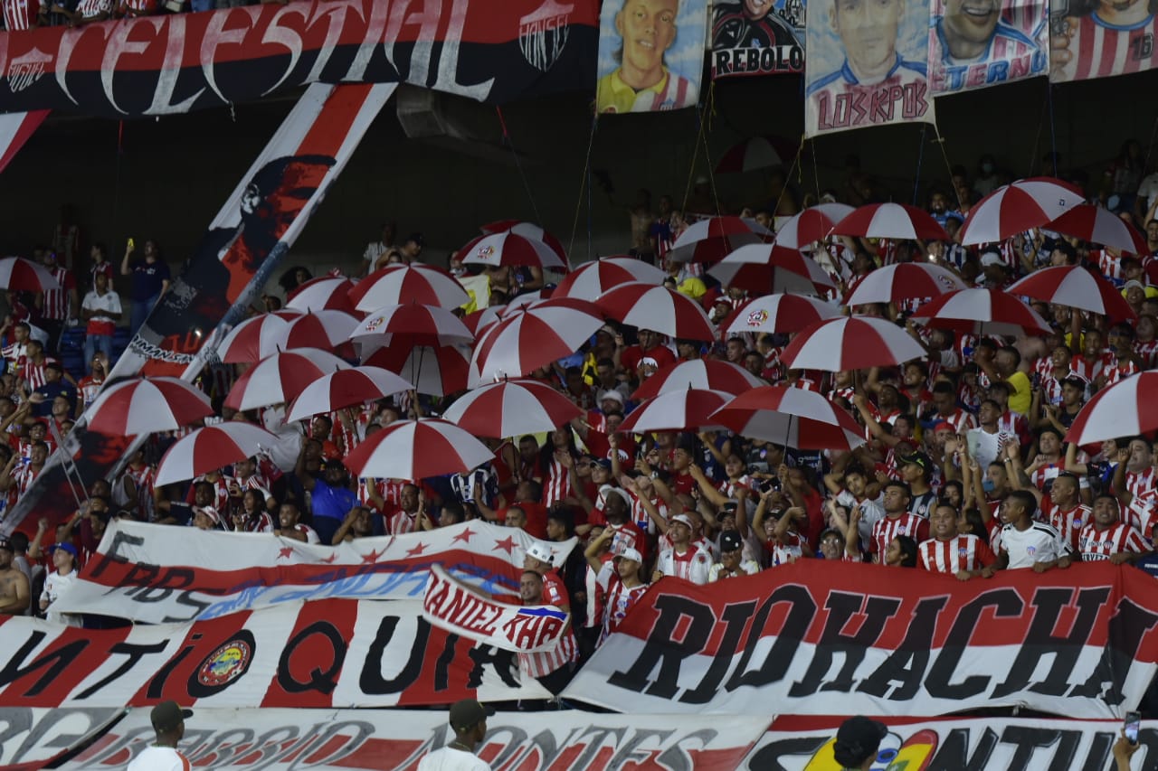 La hinchada alentó de principio a fin.