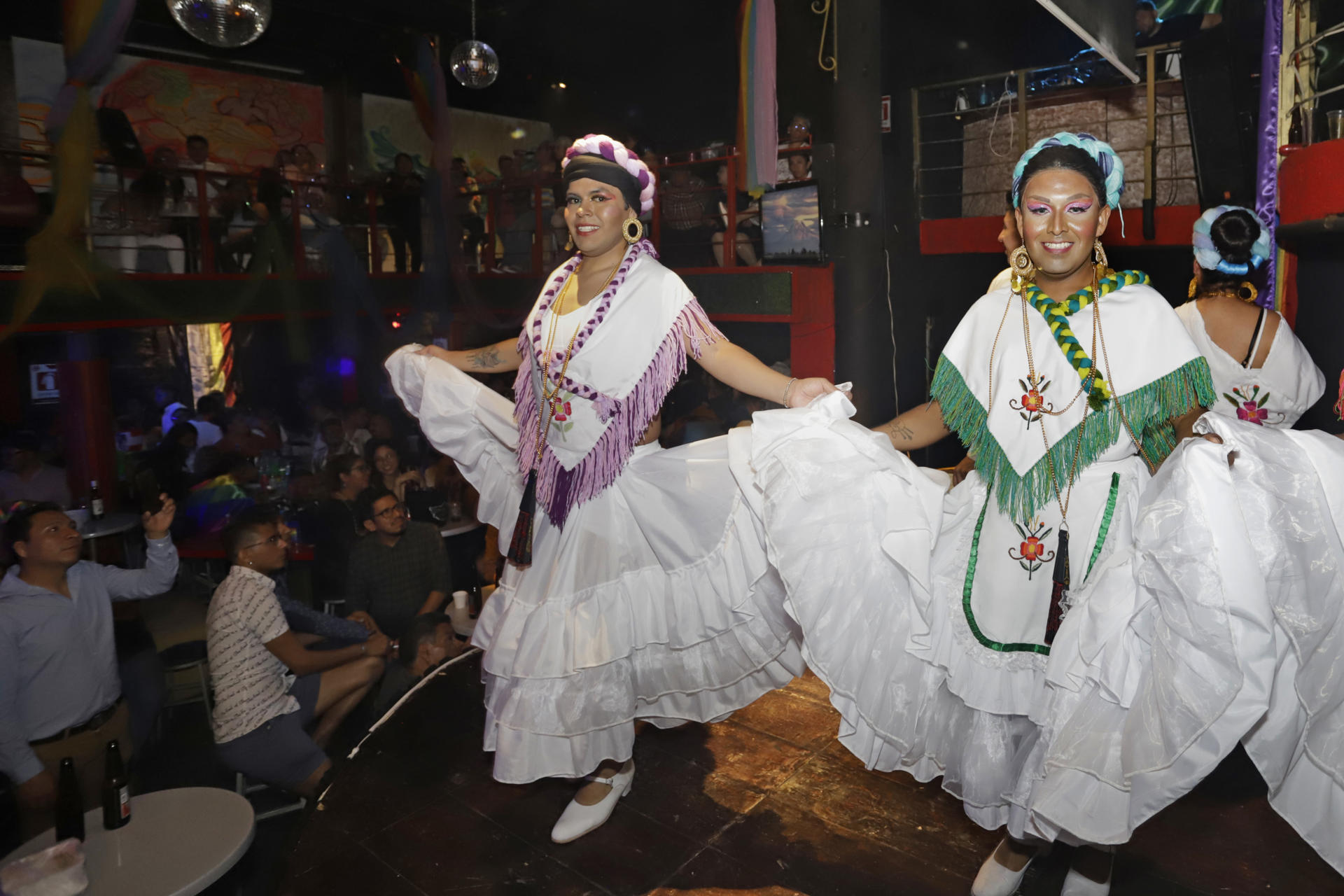 ballet “Qué diversa es Puebla”