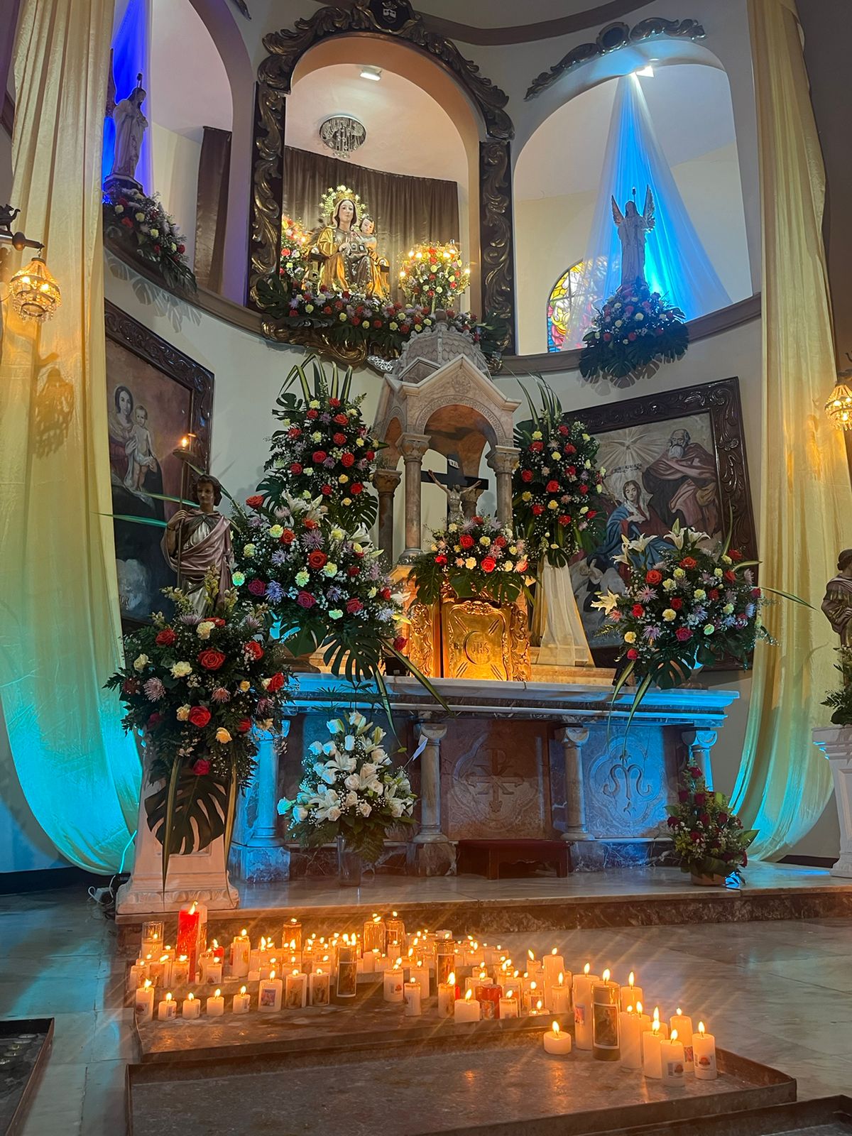 Misa de la Virgen del Carmen en su parroquia en Barranquilla.