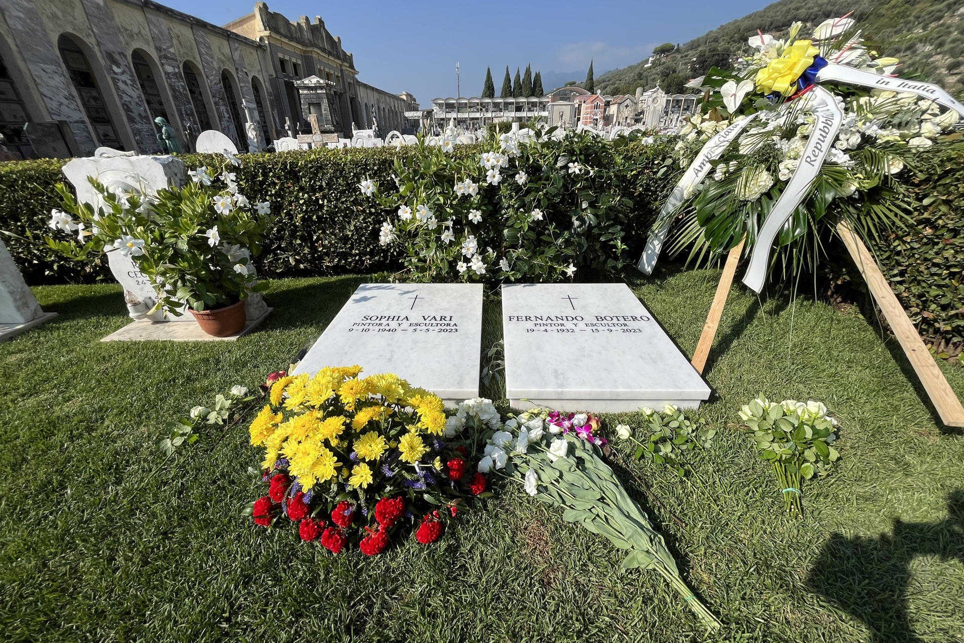 El maestro Fernando Botero será sepultado al lado de su esposa Sophia Vari.