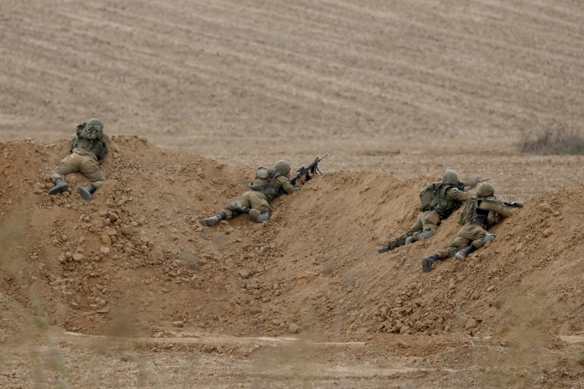 Francotiradores israelíes haciendo su trabajo.