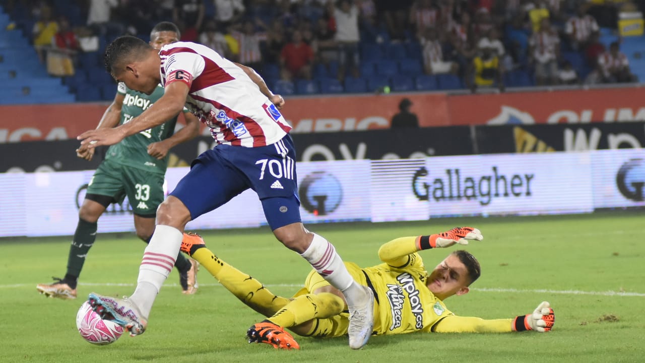 Carlos Bacca marcó en esta jugada el gol que le dio la victoria al Junior.