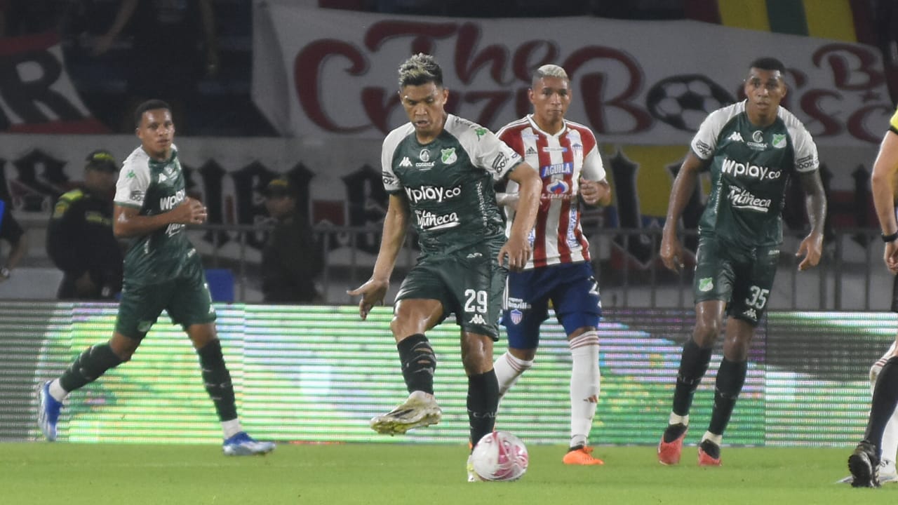 Teófilo Gutiérrez volvió al Metropolitano y jugó un buen partido.