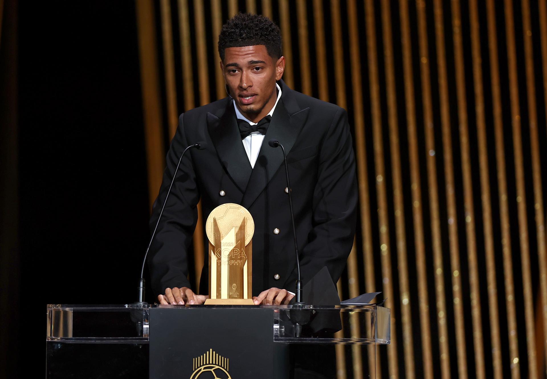 Jude Bellingham en un discurso tras recibir el Trofeo Kopa al mejor jugador menor de 21 años.