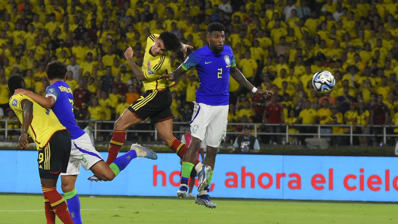 Momento del segundo gol de Luis Díaz.