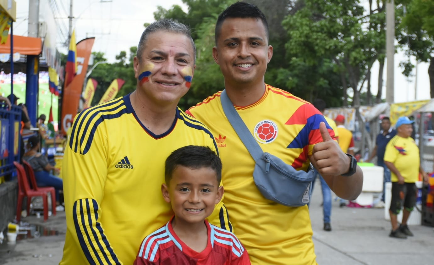 Muchos niños también han hecho parte de la fiesta.