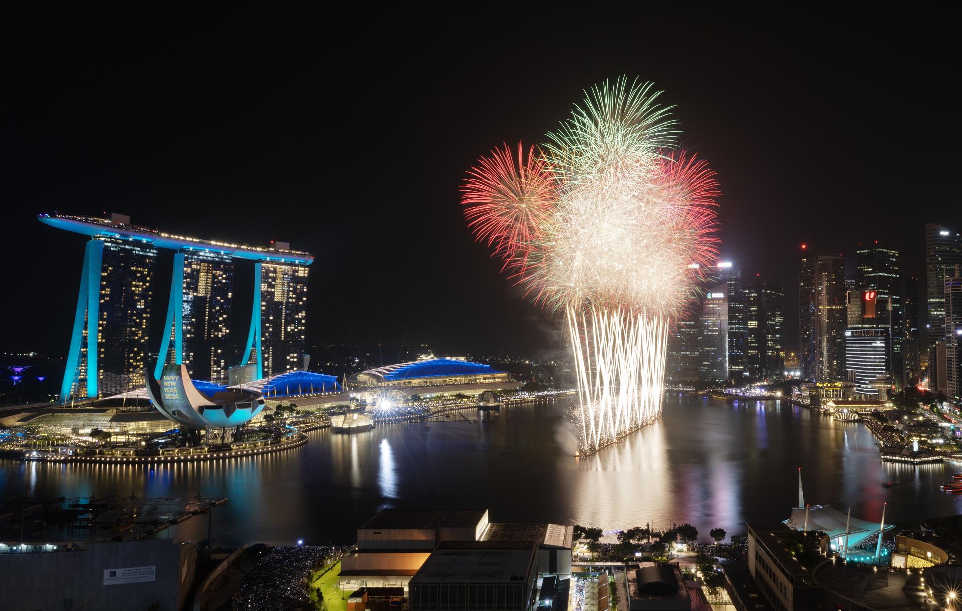 Fuegos artificiales en la Marina Bay Area de Singapur.