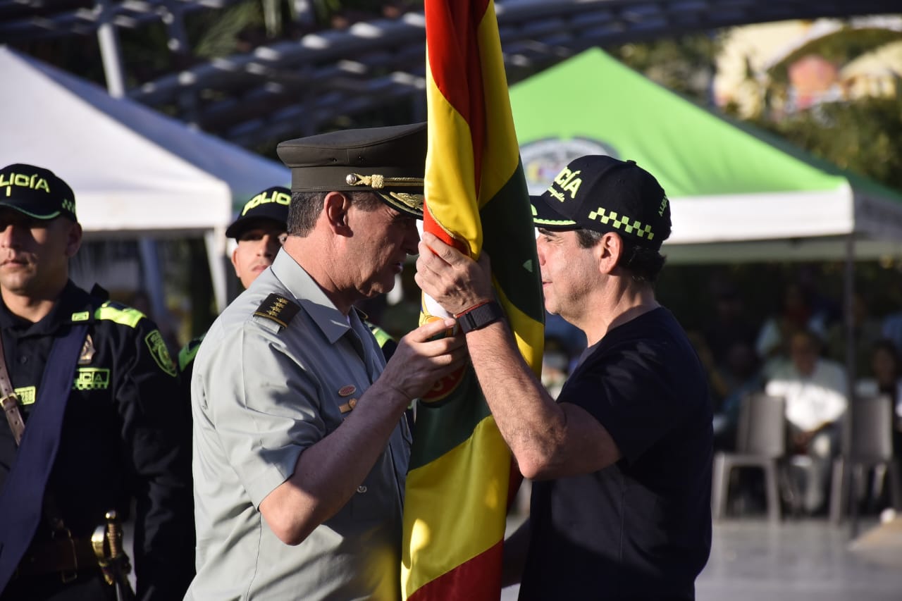 El director de la Policía, William Salamanca, y el Alcalde Alex Char.