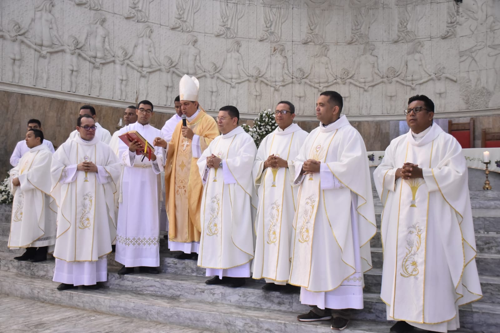 La misa tuvo lugar en la Catedral Metropolitana María Reina.