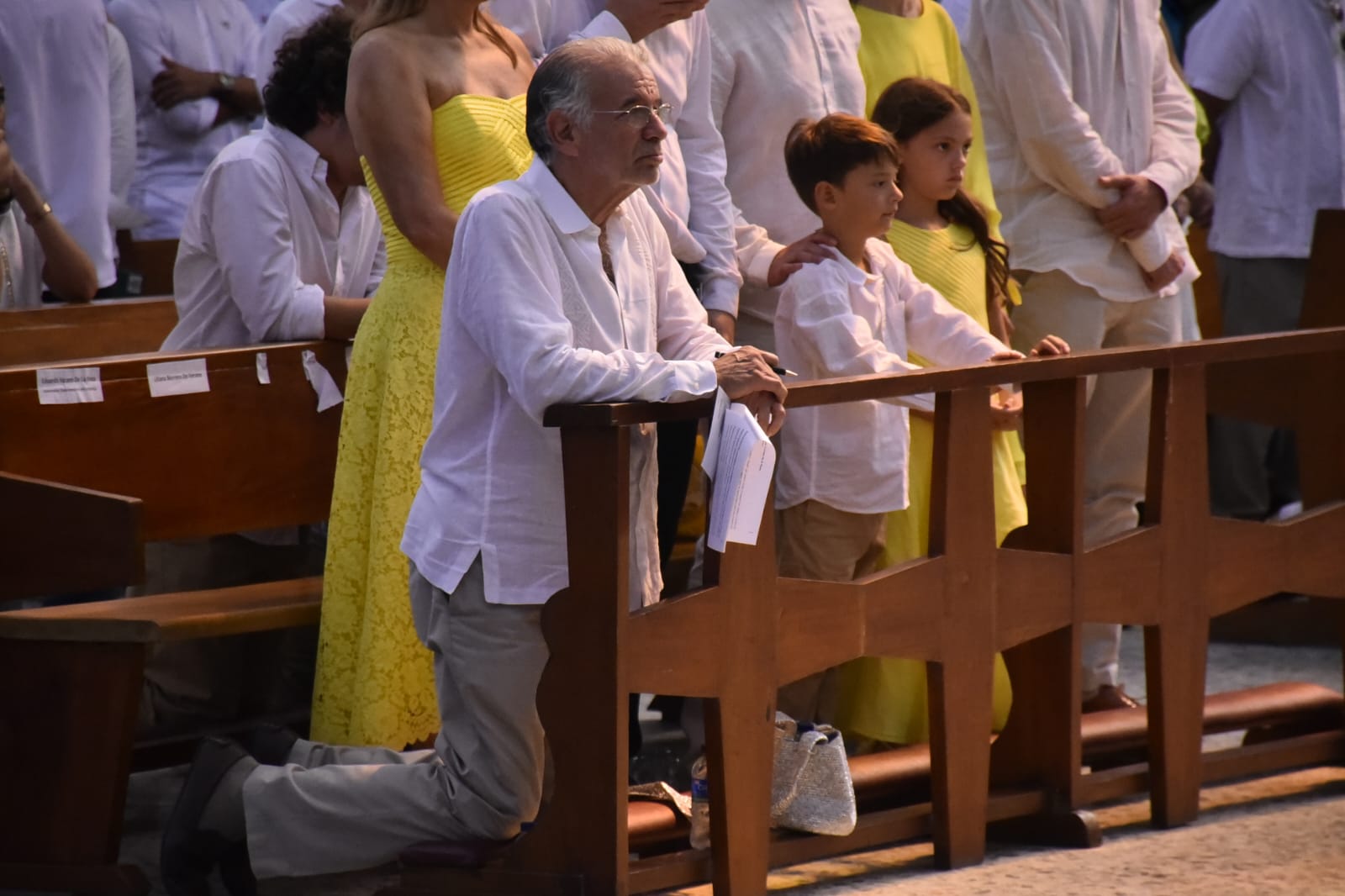 Eduardo Verano y la familia. 