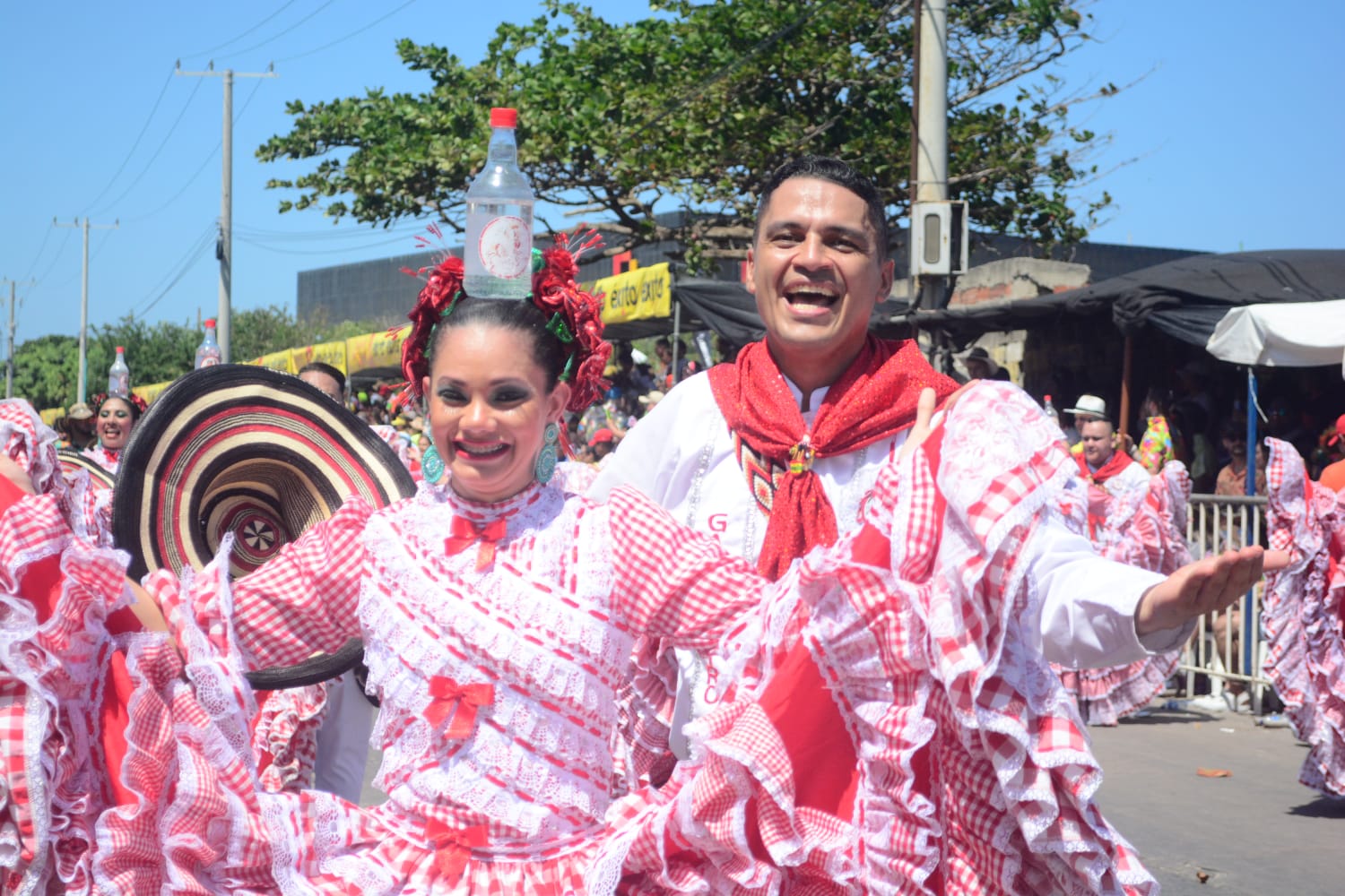 Cumbión Gallo Giro.