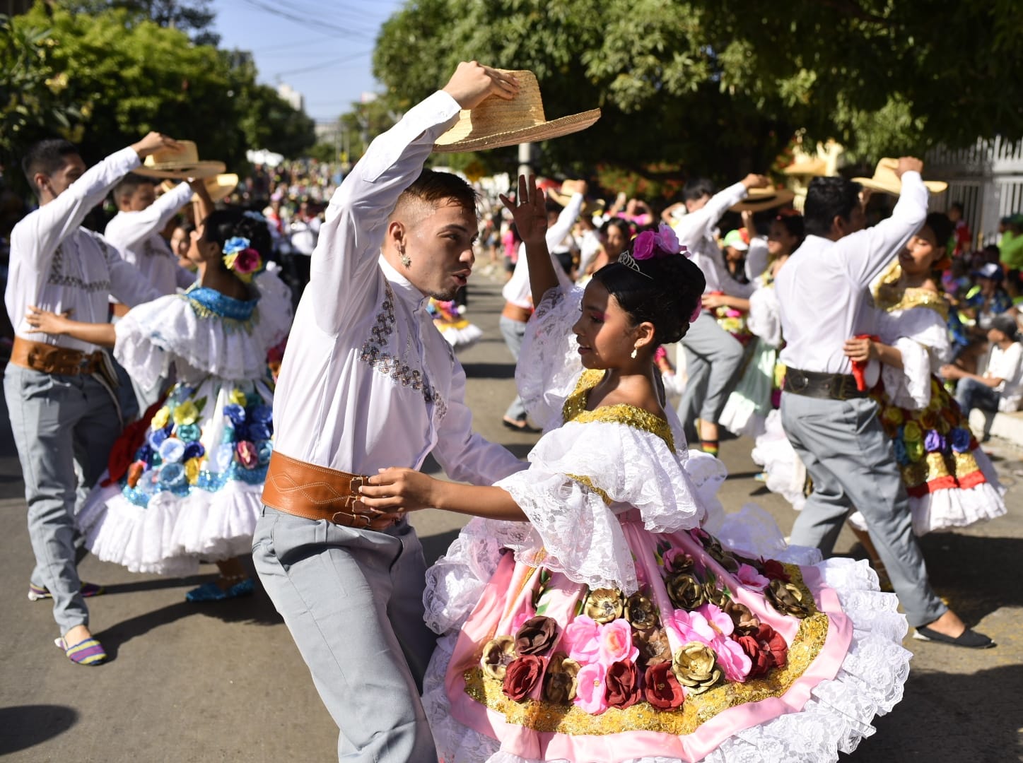 Danzas y más danzas de Algeciras, Huila.