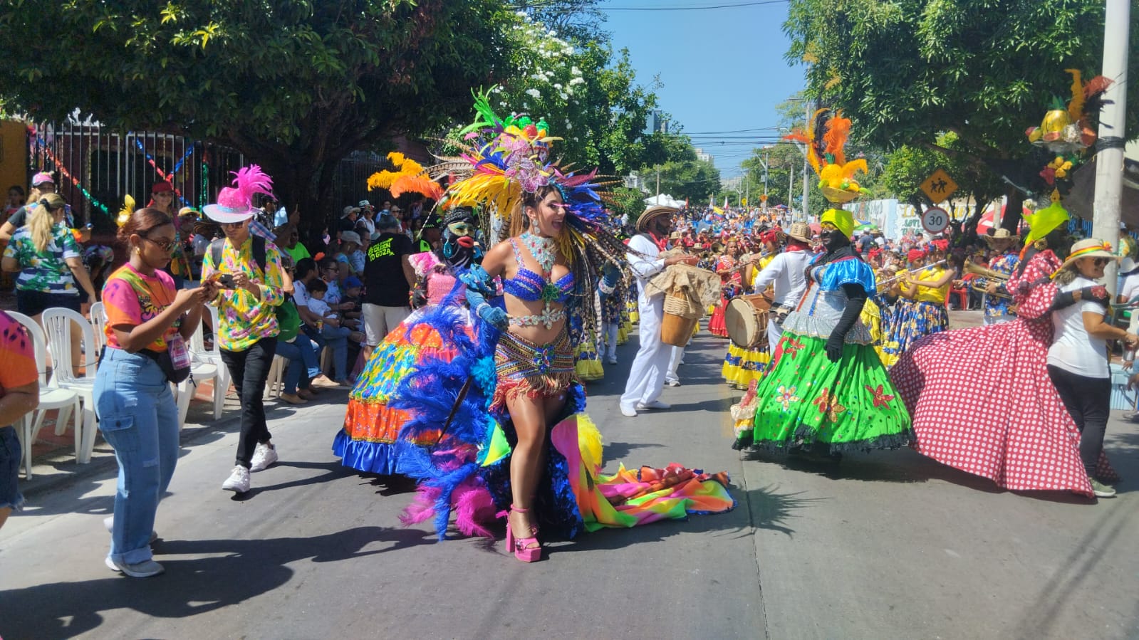 Reina del Carnaval de la 44, Natalya Ruiz Blel.