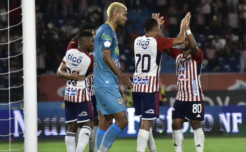 La celebración del segundo gol del Junior. 