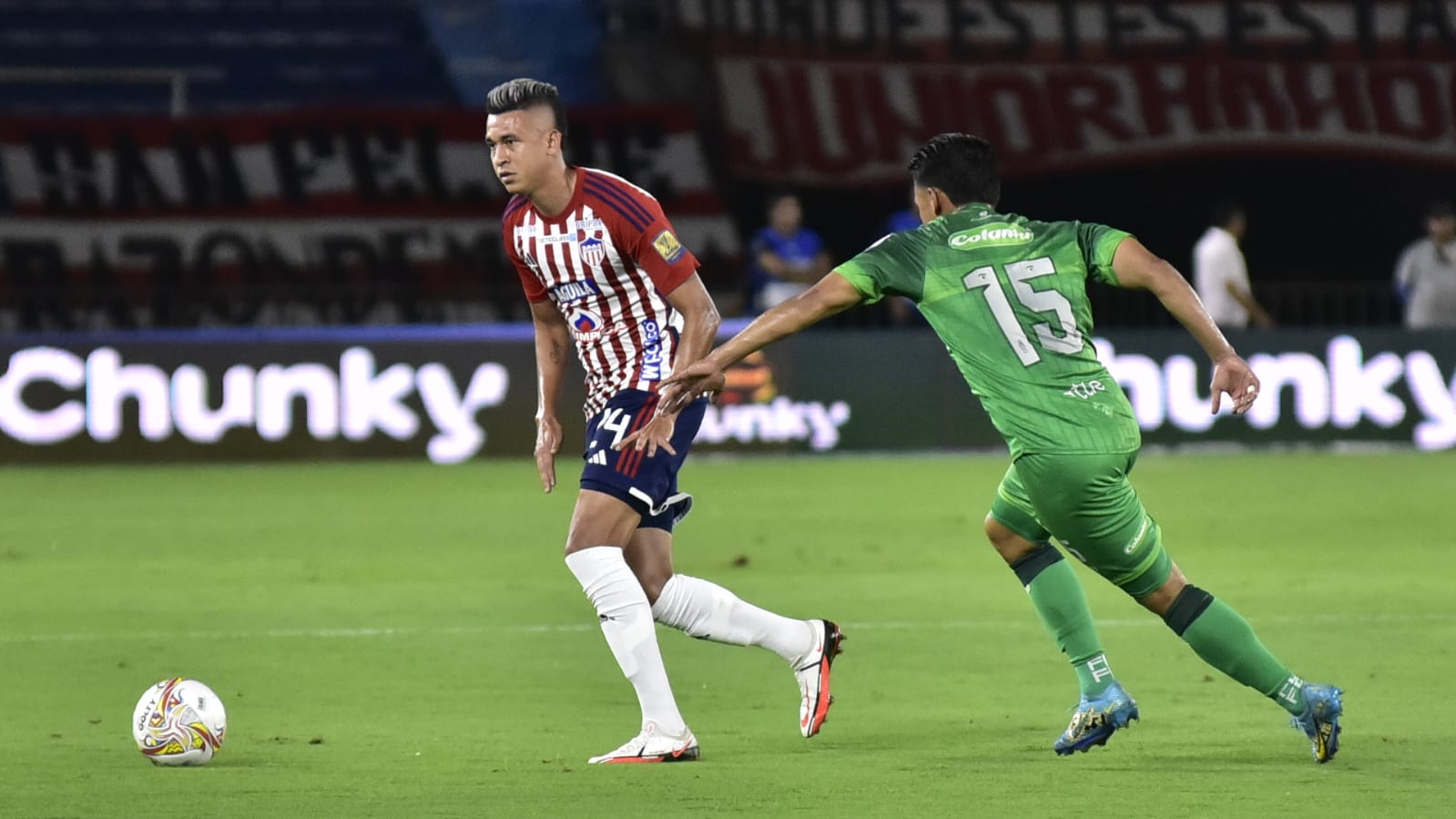 Víctor Cantillo fue una de las figuras del partido.