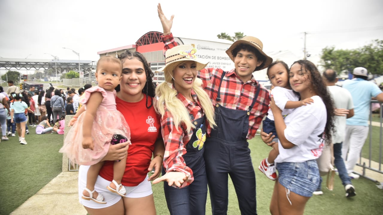 Personajes del Solar de Mao estuvieron en el festejo del Día del Niño.