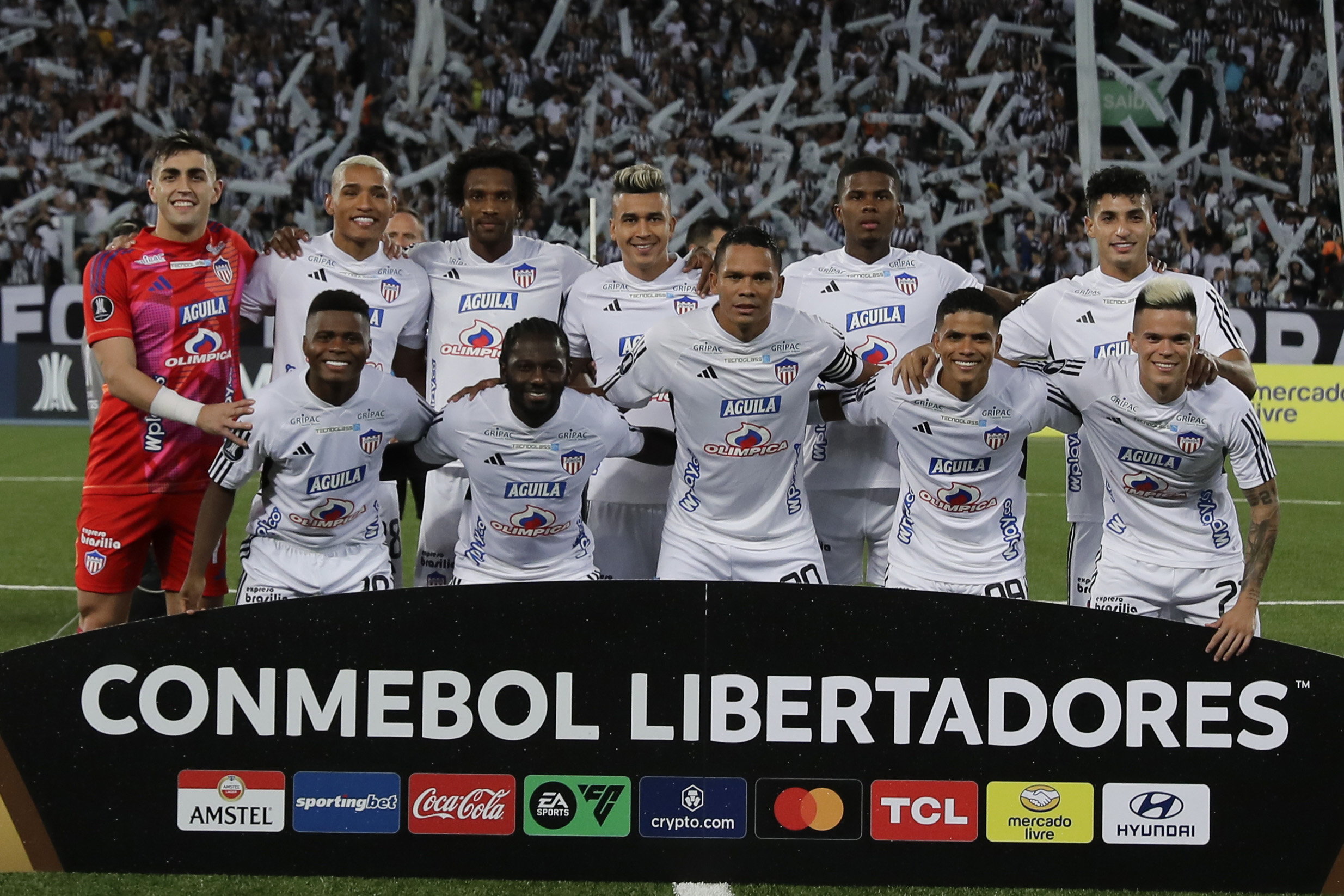 Onceno inicialista de Junior en el estadio Nilton Santos de Río de Janeiro. 