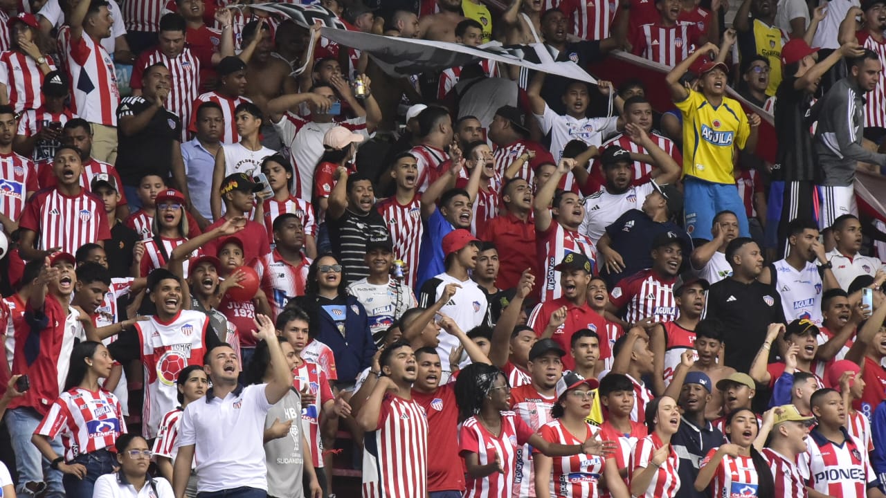 Ambiente en el estadio Metropolitano. 