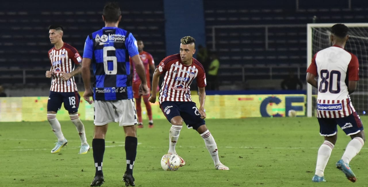 Víctor Cantillo fue el eje del mediocampo.