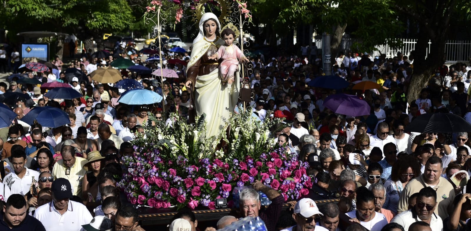 El recorrido dio inicio a las 4:00 p.m.