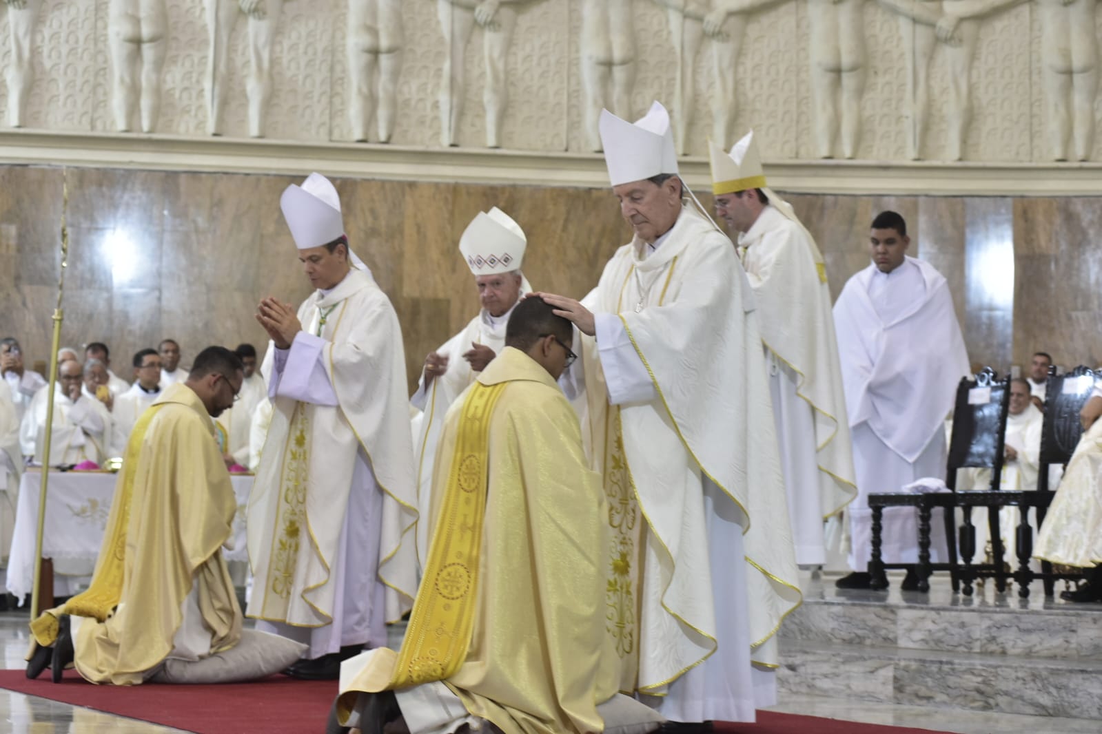 Ordenación de Dimas Acuña Jiménez y Edgar Mejía Orozco como obispos.