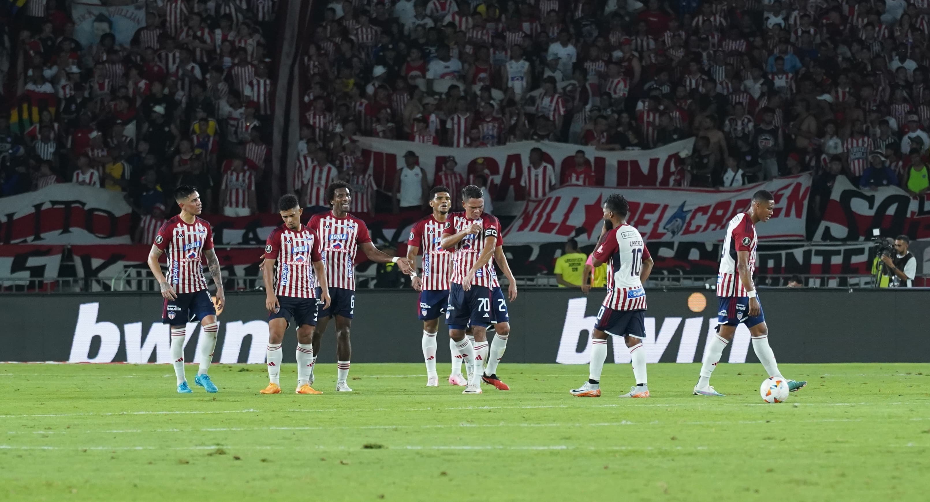 Aspecto del partido esta noche en el Metropolitano. 