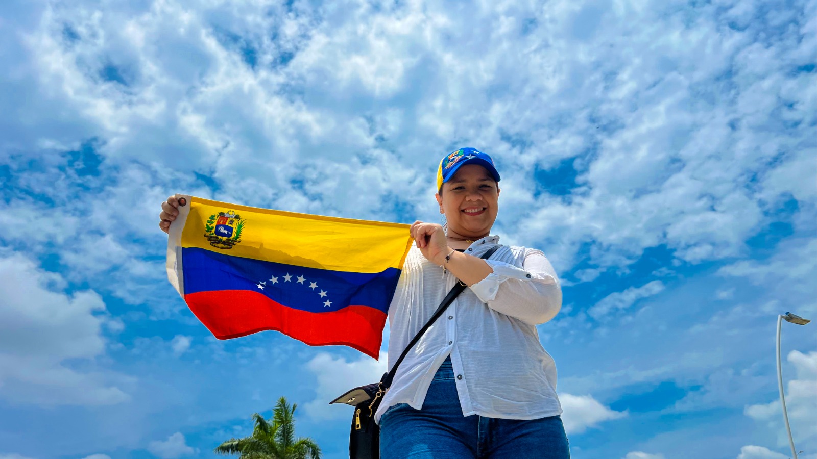 Venezolanos protestando en la Plaza