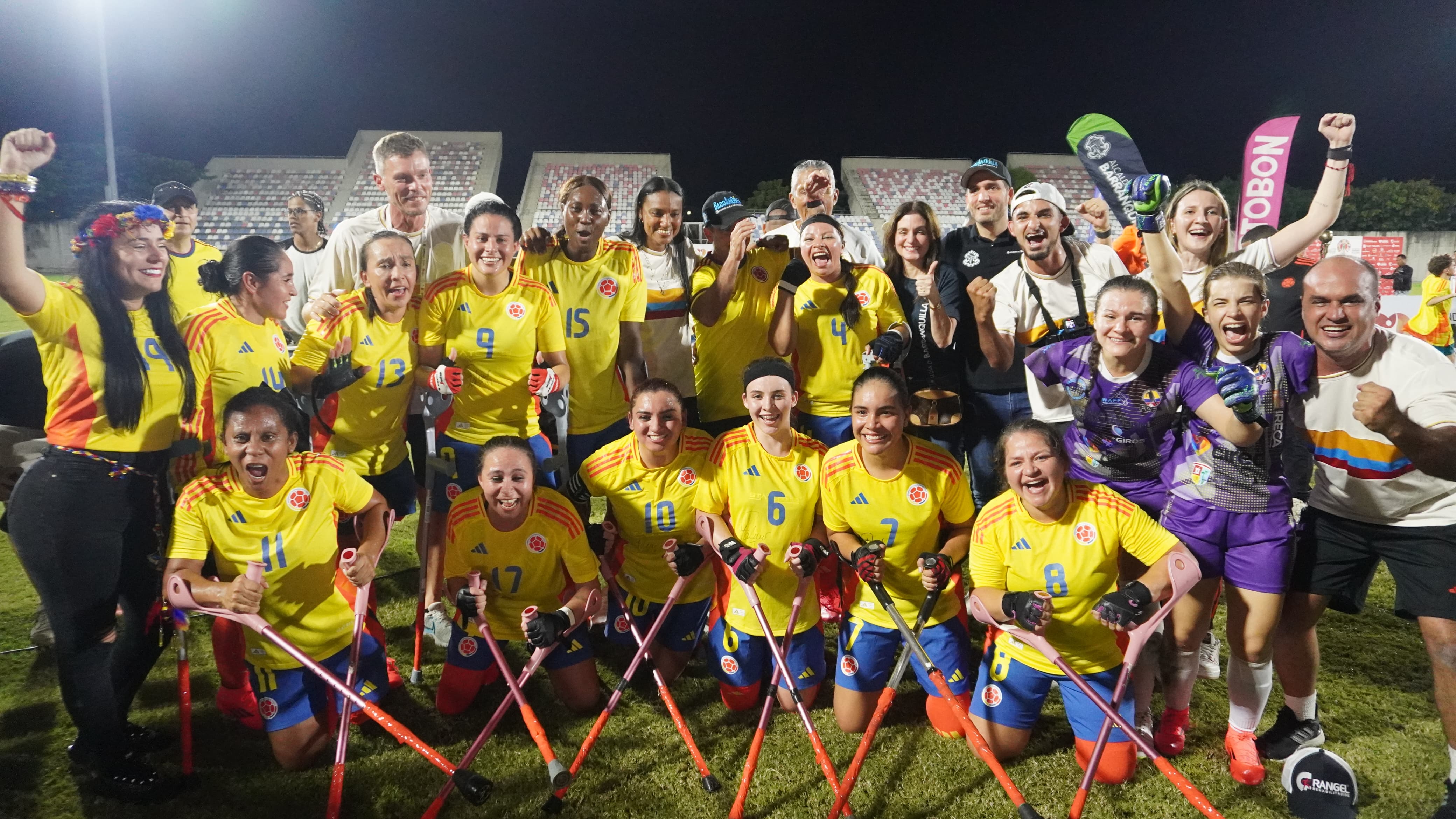 La Selección Colombia de Amputada con el alcalde Alejandro Char.