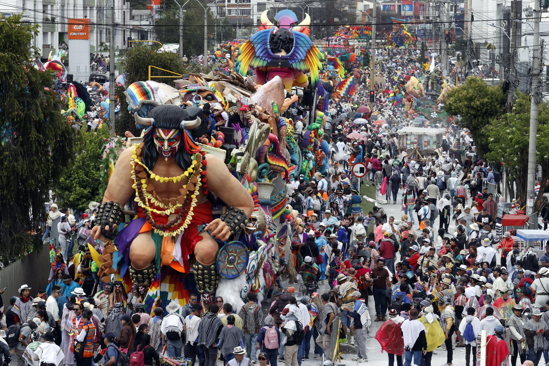 Carrozas del carnaval de Negros y Blancos de Pasto. 