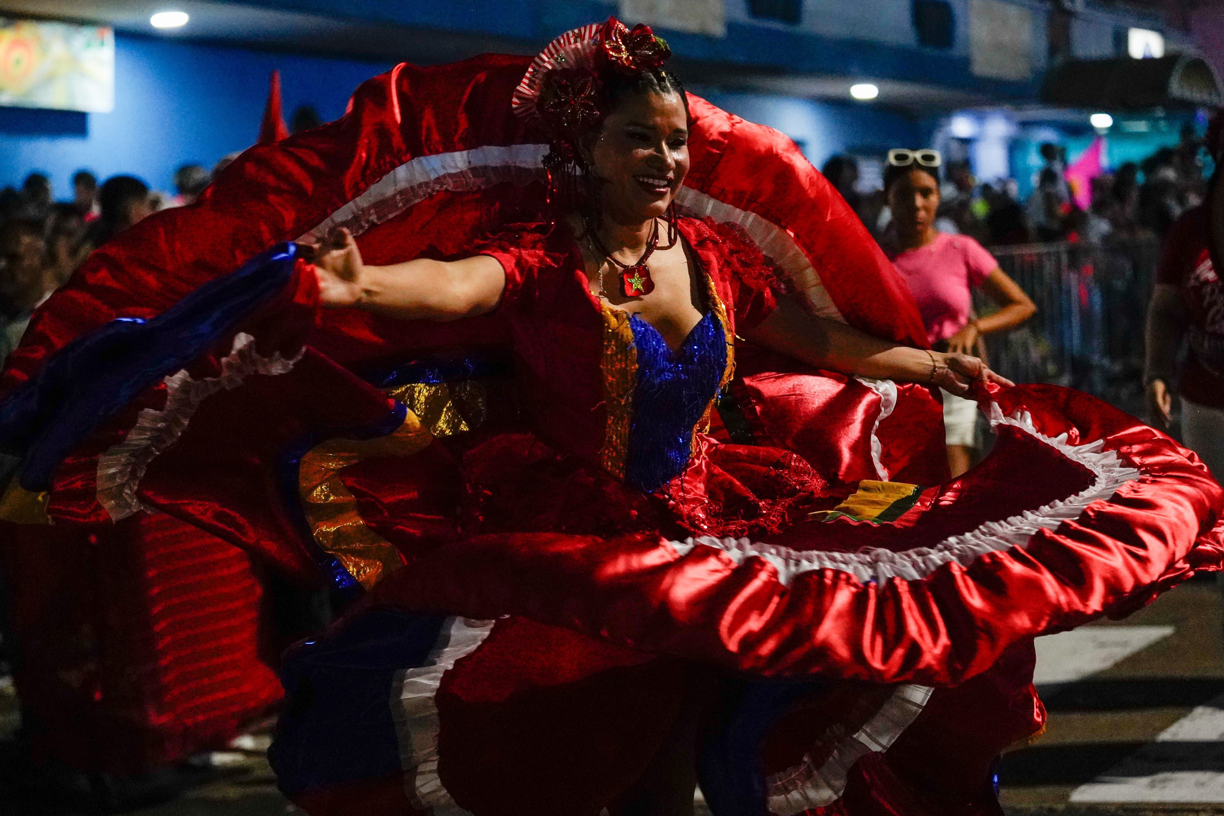 Cumbiamba La Pollera Colorá.