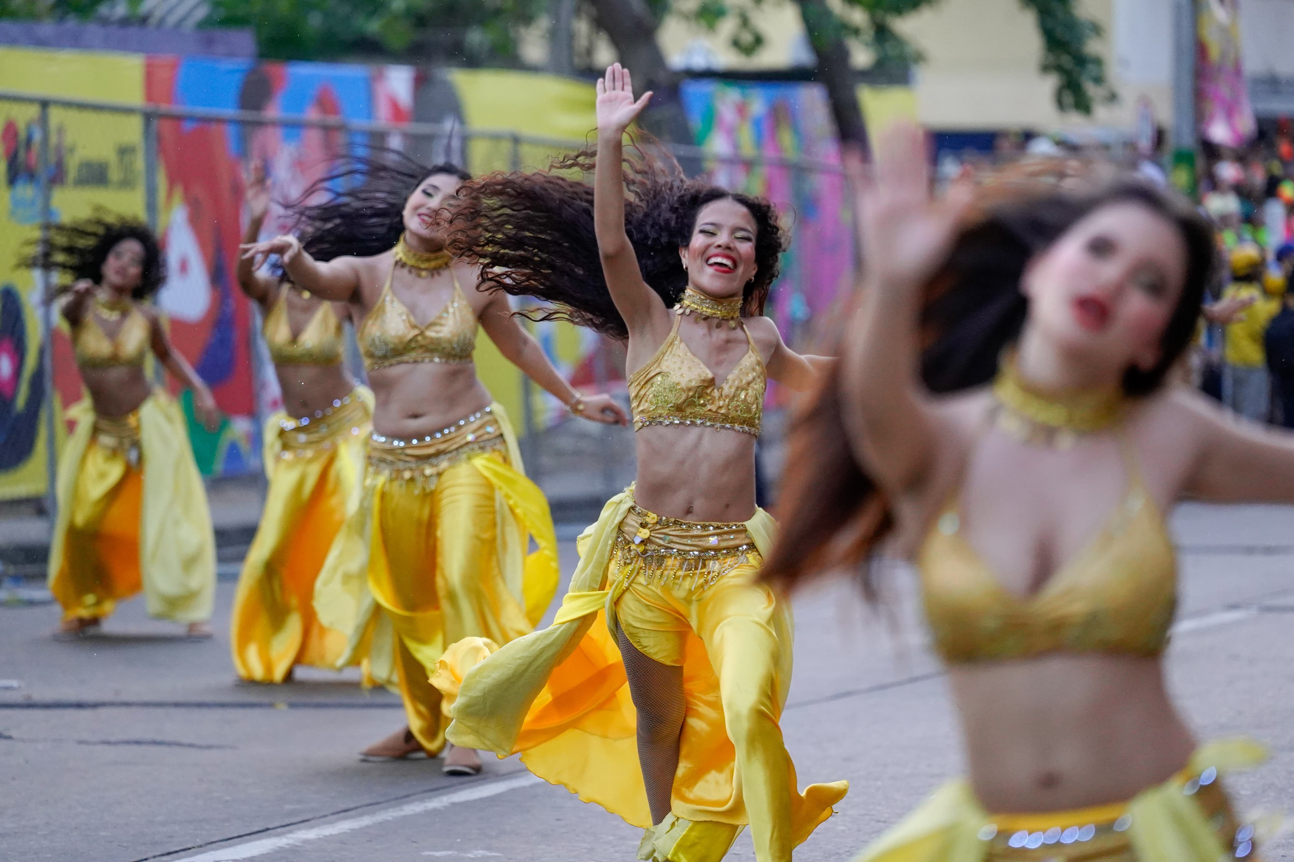 La Comparsa de fantasía Rumbón Normalista.
