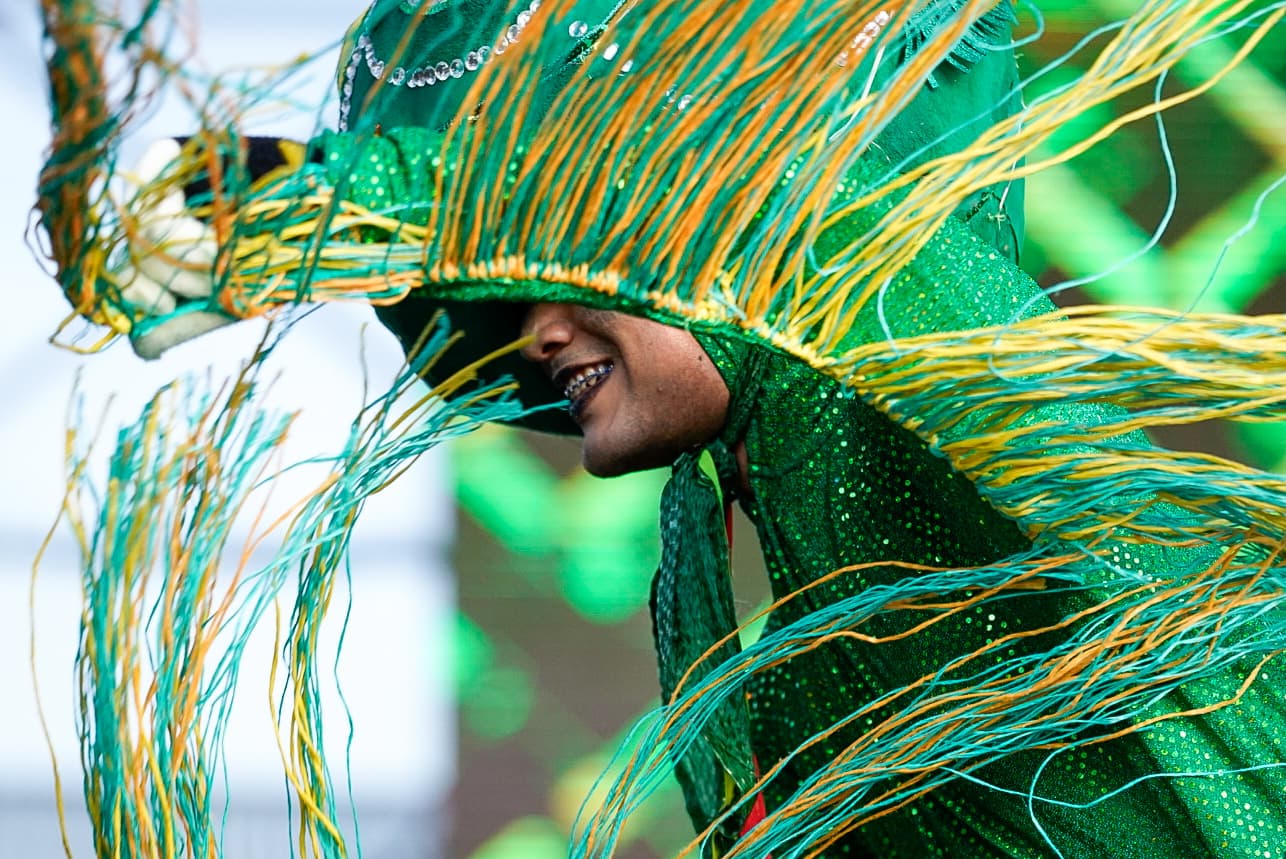 Las danzas se presentaron esta noche en la Plaza de la Paz. 