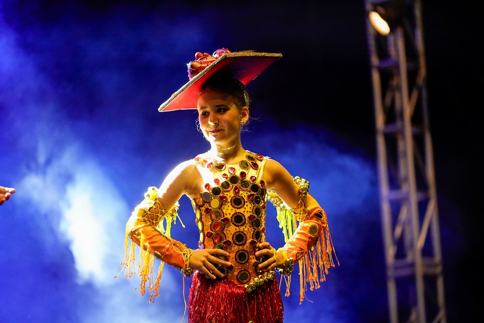 Las danzas se presentaron esta noche en la Plaza de la Paz. 