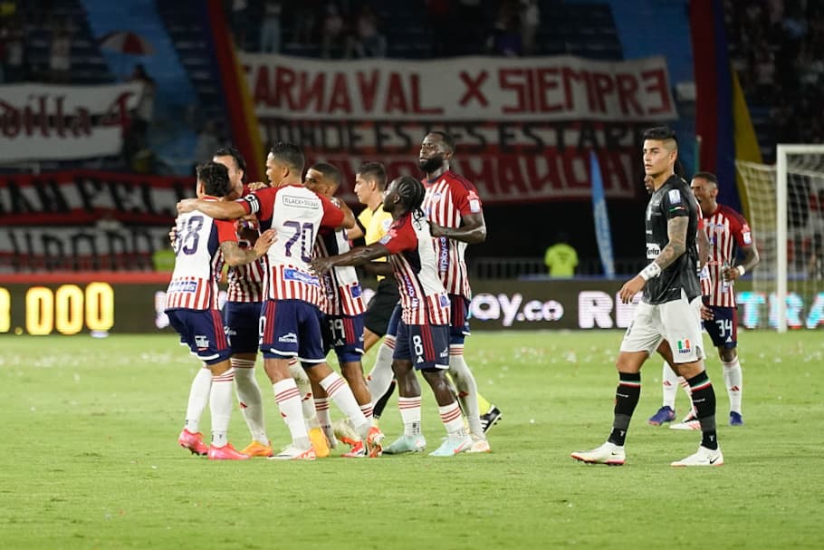 Aspecto del partido entre Junior y Once Caldas. 