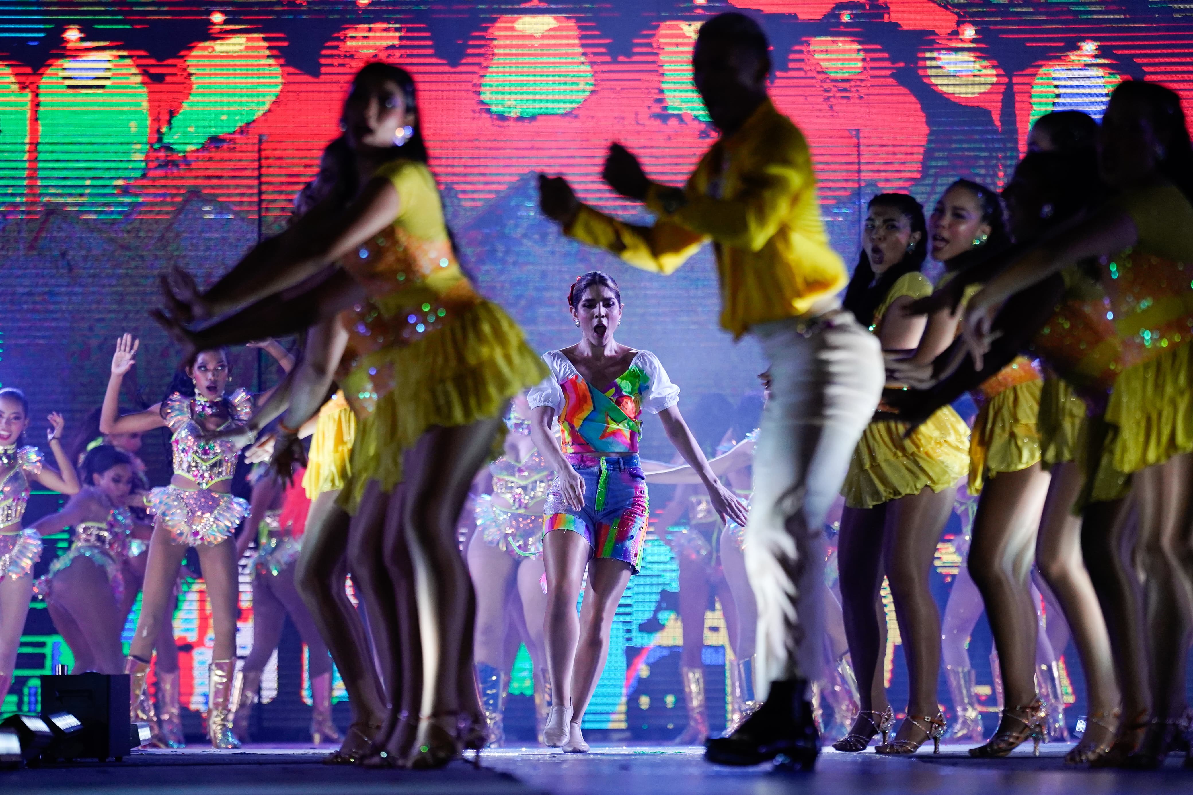 Noche de coronación de los Reyes del Carnaval de la 44 en la Plaza de la Paz. 