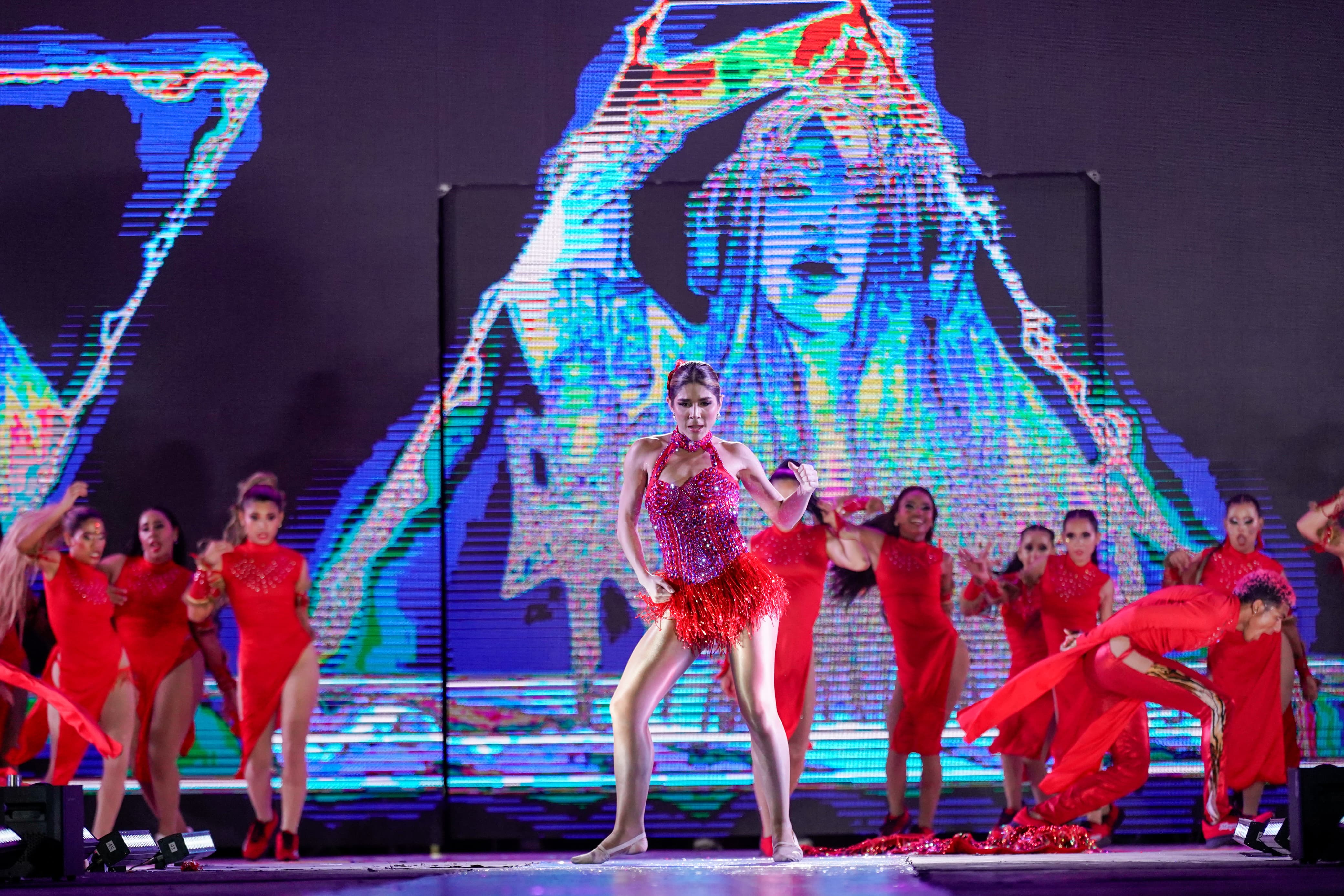 Noche de coronación de los Reyes del Carnaval de la 44 en la Plaza de la Paz. 