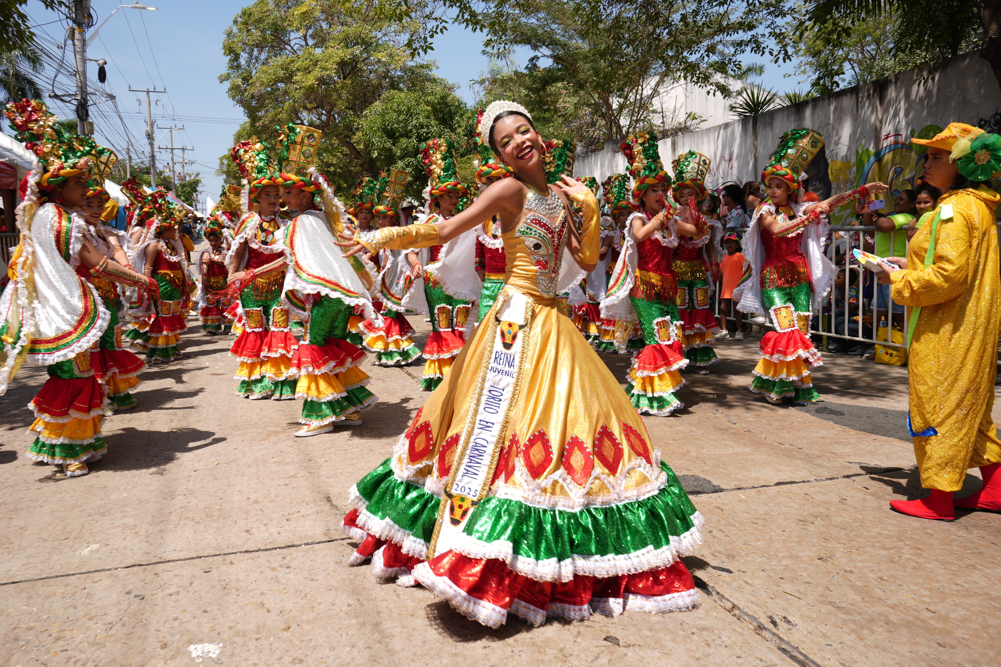 Reina Juvenil Toro en Carnaval.