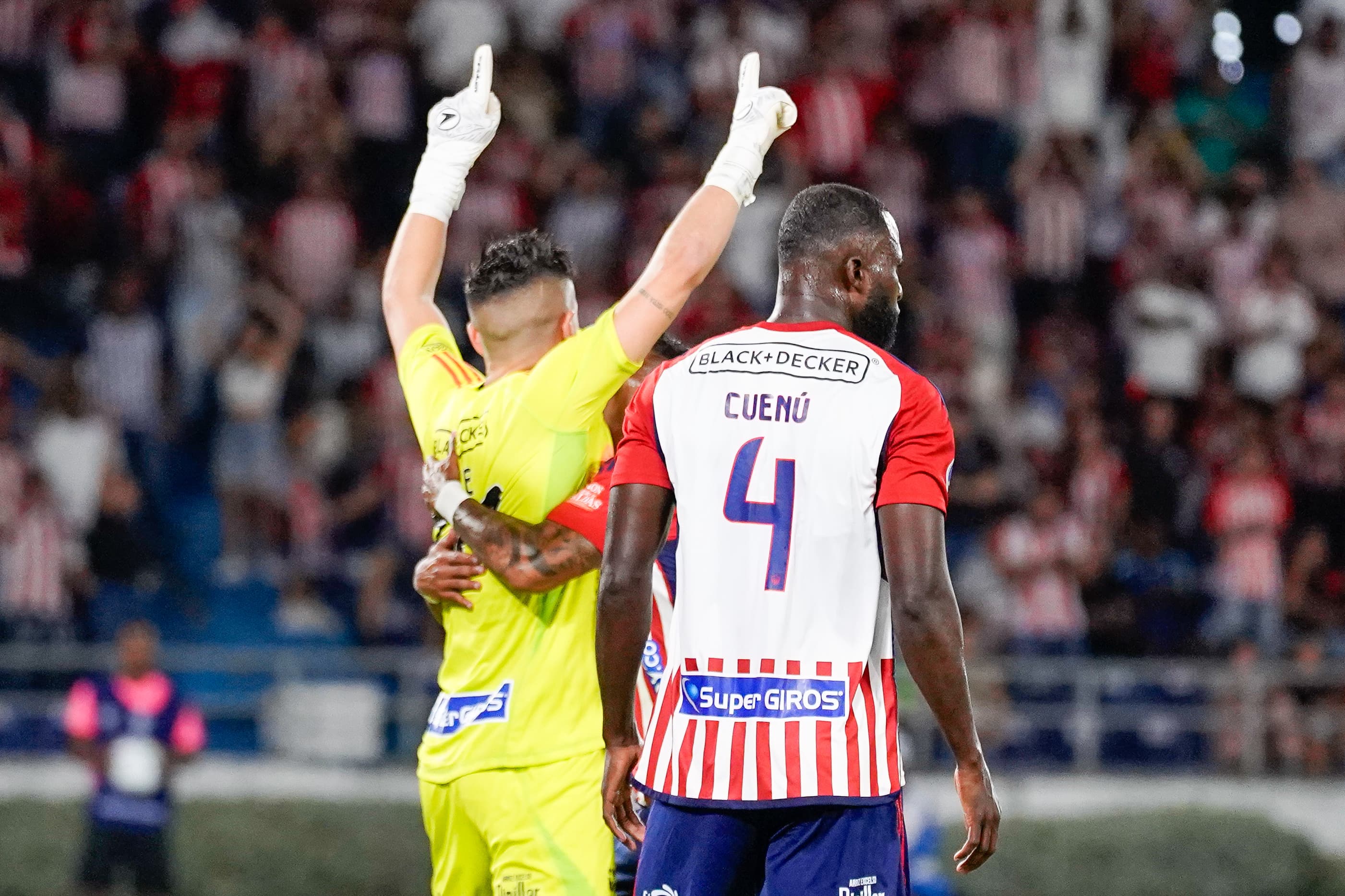 Aspecto del partido entre Junior y  América. 