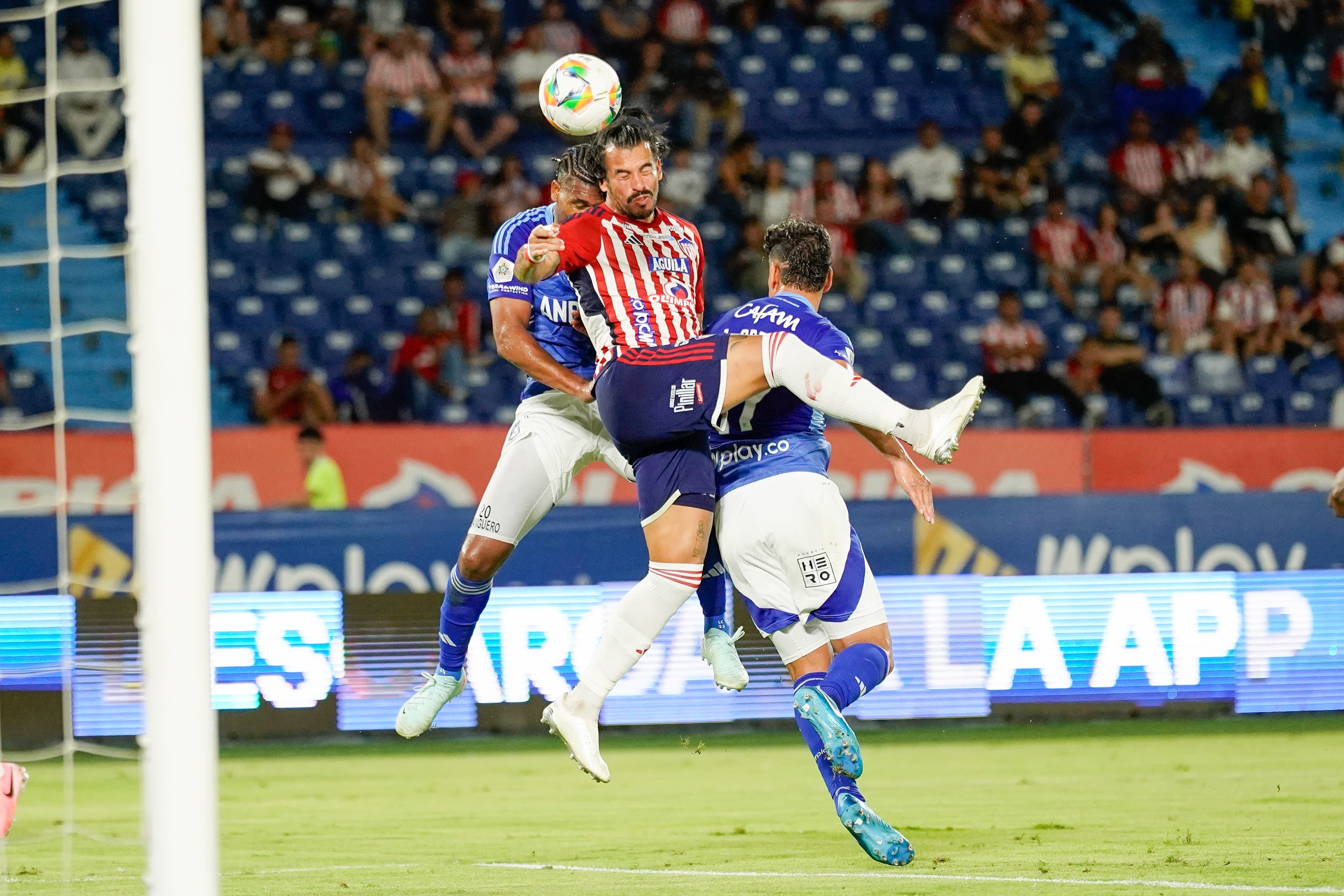 Disputa de juego de Javier Báez.