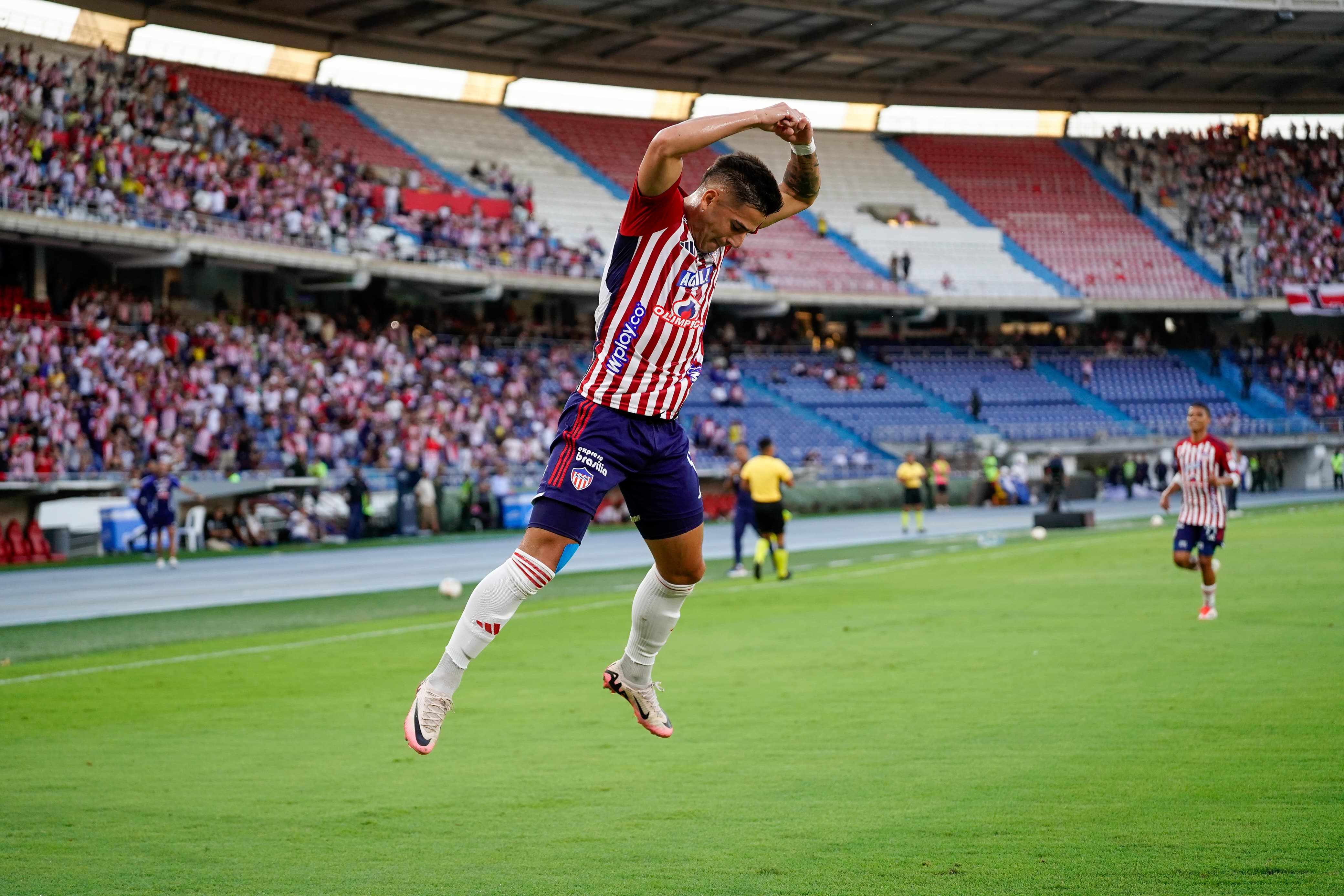 La celebración de Guillermo Paiva.