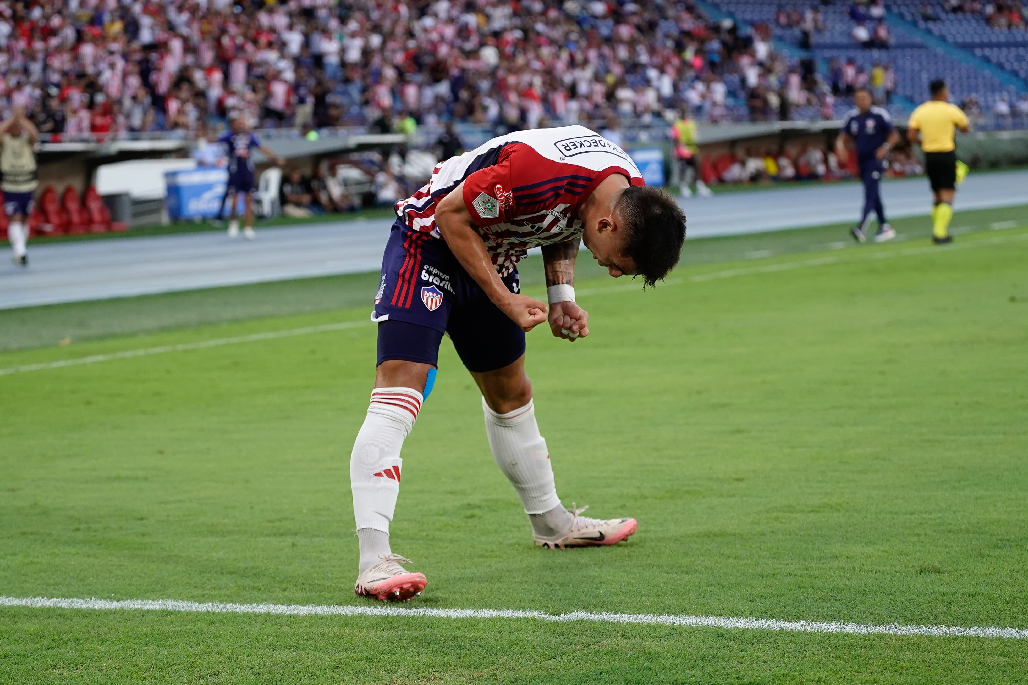 La celebración de Guillermo Paiva.