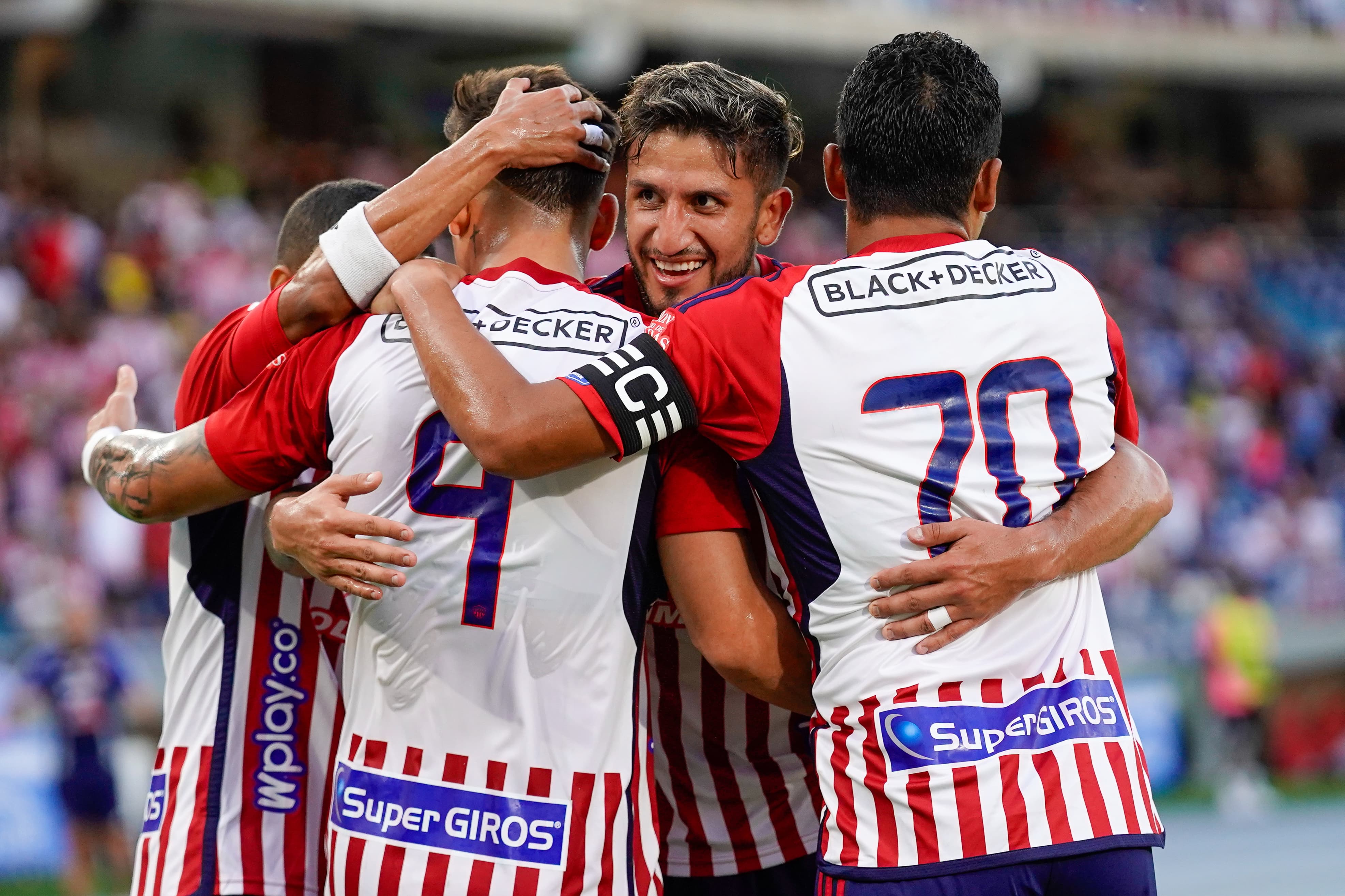 La celebración de Guillermo Paiva.