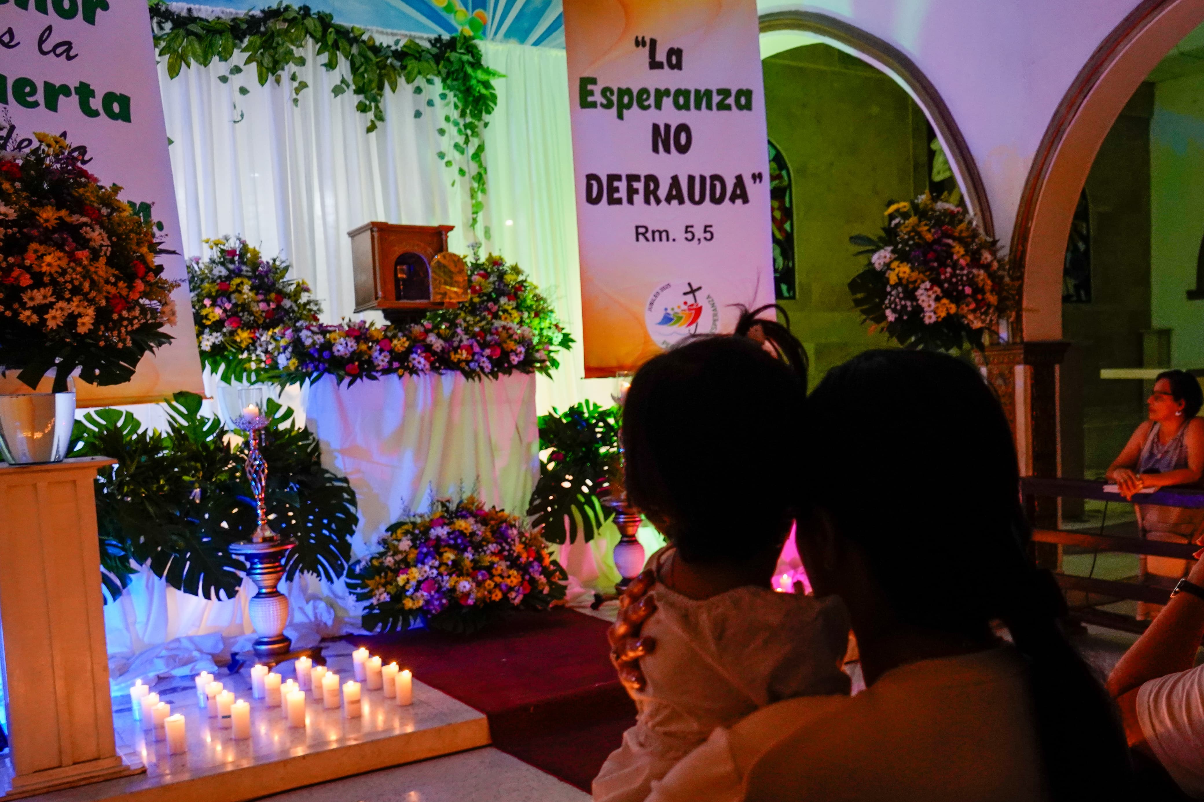 Jueves Santo en la iglesia Nuestra Señora de Fátima.