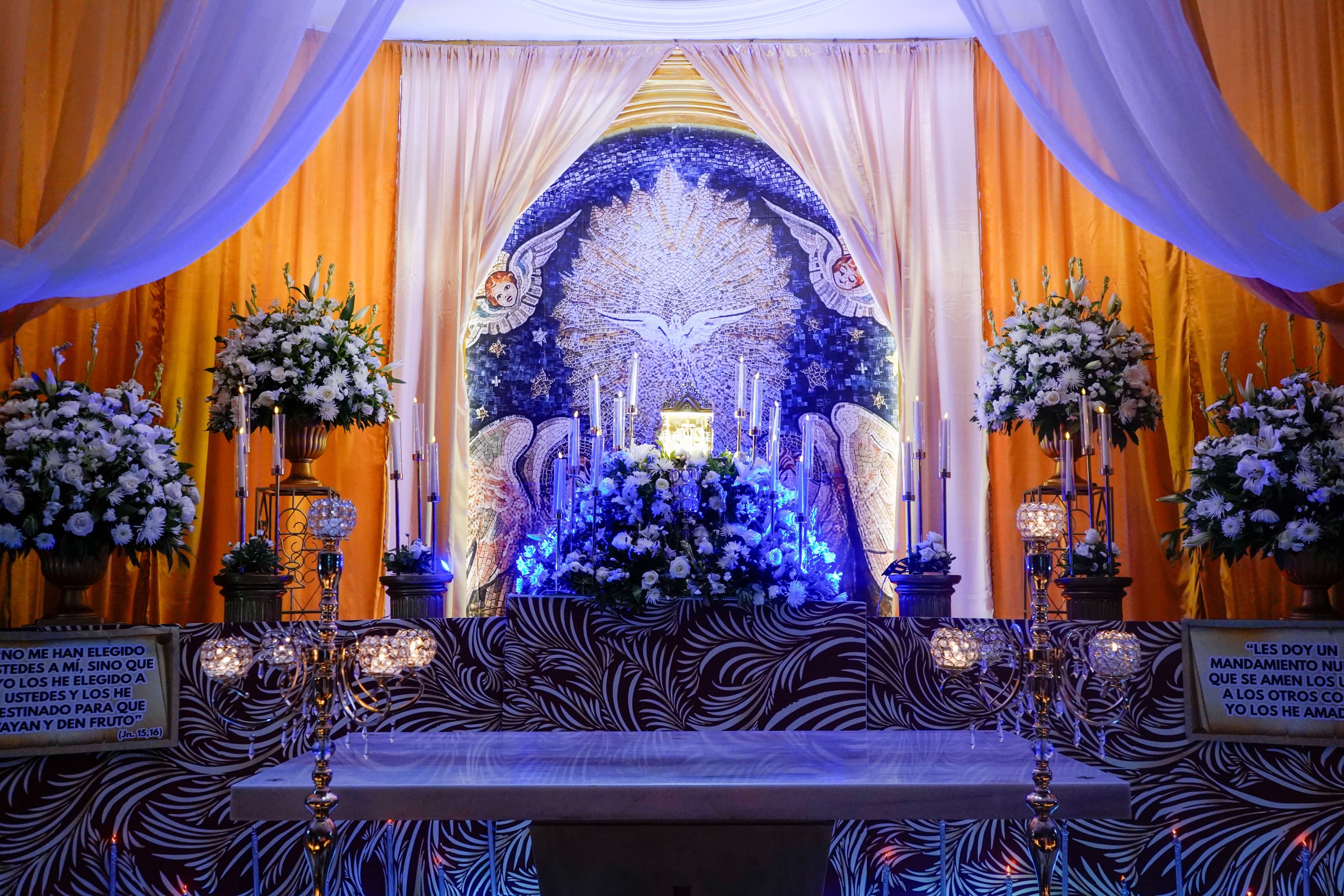 Iglesia San Vicente de Paúl: 'Les doy un mandamiento nuevo: que ames los unos a los otros como yo los he amado'.