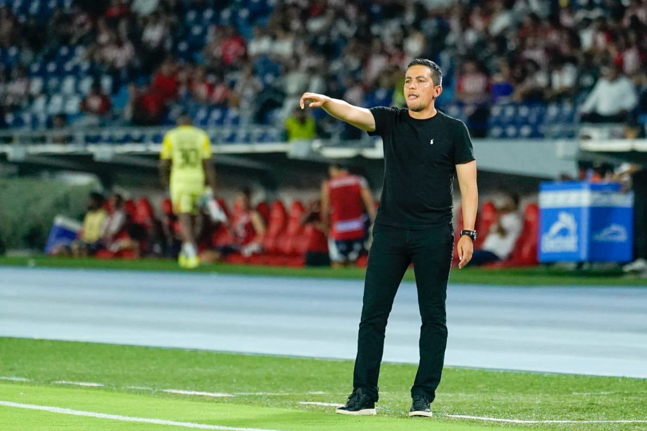 Aspecto del partido entre Junior y Fortaleza. 